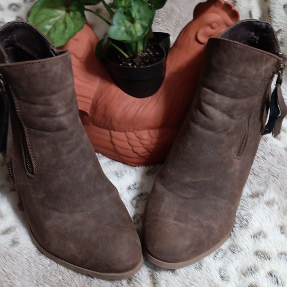 Brown ankle boot - Picture 4 of 4